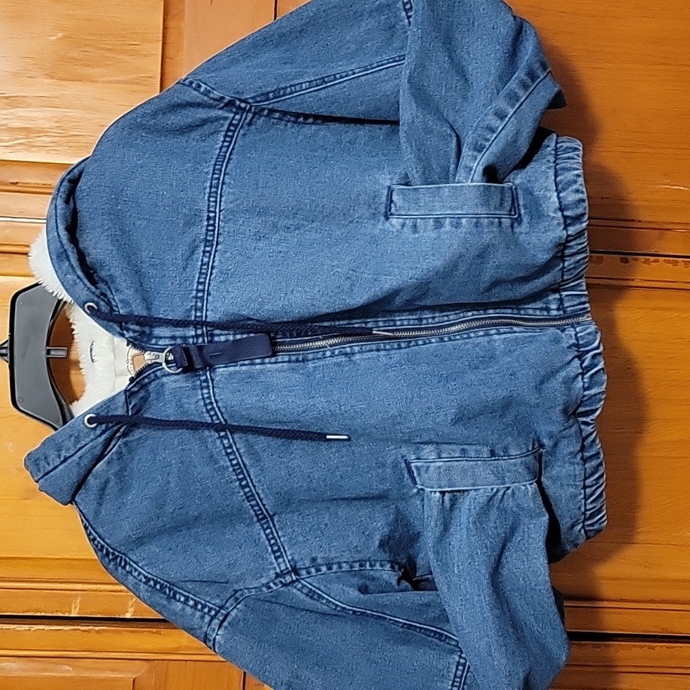 Cropped jean jacket